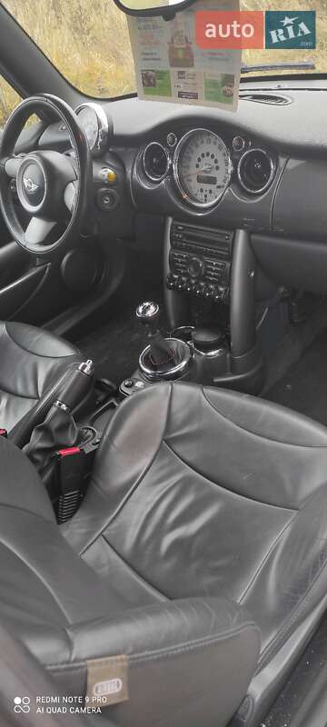 Кабриолет MINI Hatch 2004 в Львове