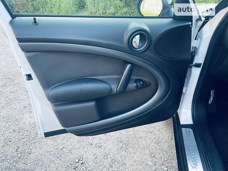 Хэтчбек MINI Hatch 2012 в Киеве