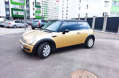 MINI Hatch  2004