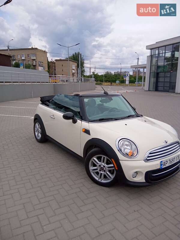 Кабриолет MINI Hatch 2015 в Запорожье