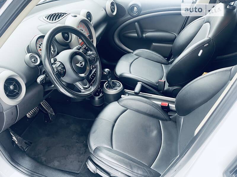 Хэтчбек MINI Hatch 2012 в Киеве
