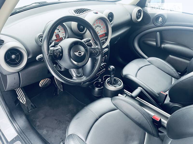 Хэтчбек MINI Hatch 2012 в Киеве