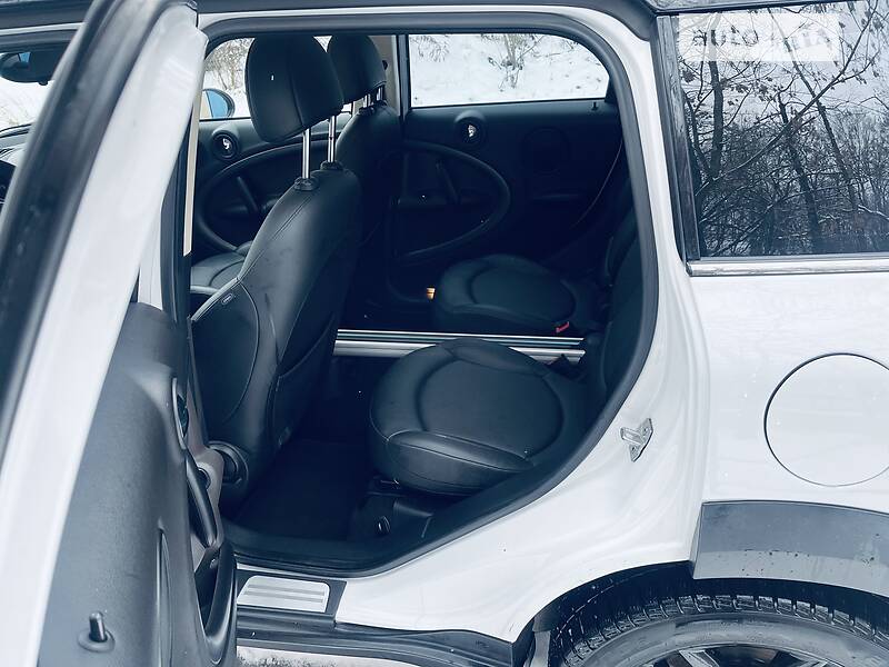 Хэтчбек MINI Hatch 2012 в Киеве