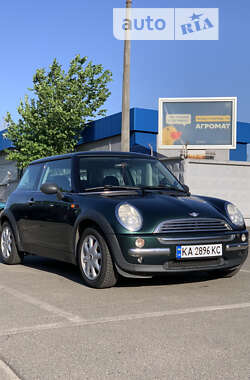 MINI Hatch  2004