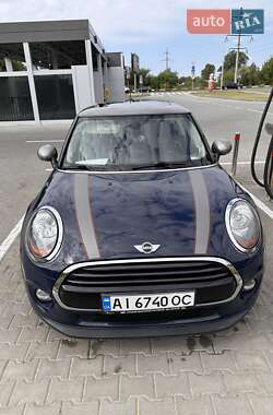 Хэтчбек MINI Hatch 2017 в Львове Хэтчбек MINI Hatch 2017 в Львове