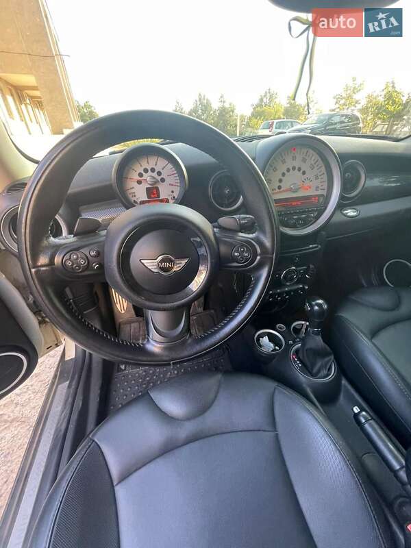 Хэтчбек MINI Hatch 2011 в Одессе