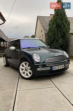 MINI Hatch  2003