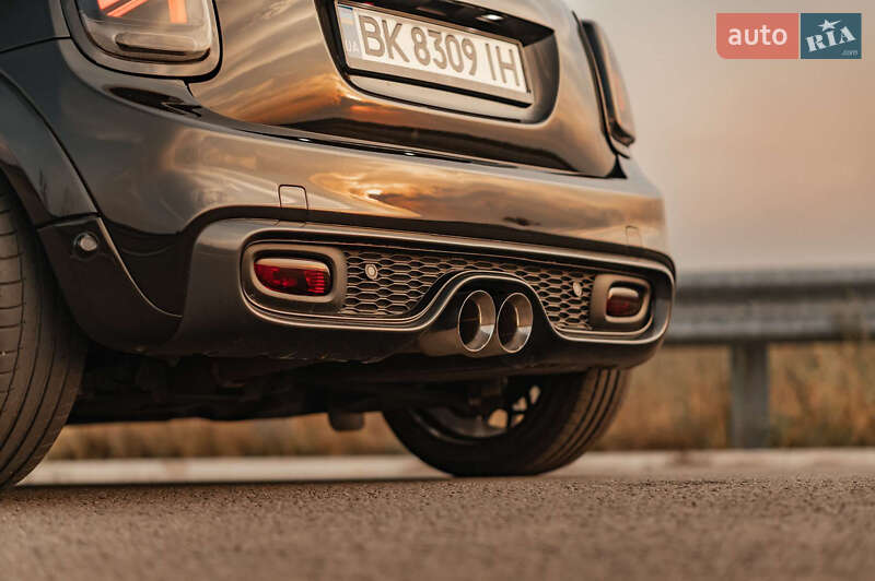 Хетчбек MINI Hatch 2015 в Рівному