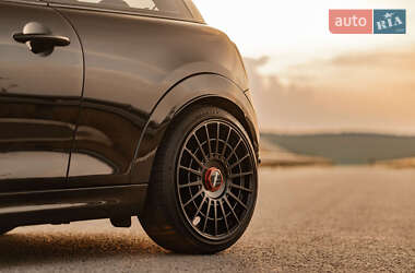 Хетчбек MINI Hatch 2015 в Рівному