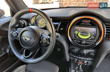 Хетчбек MINI Hatch 2015 в Рівному