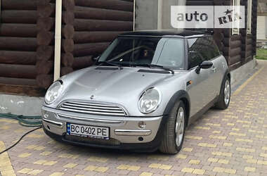 MINI Hatch  2004