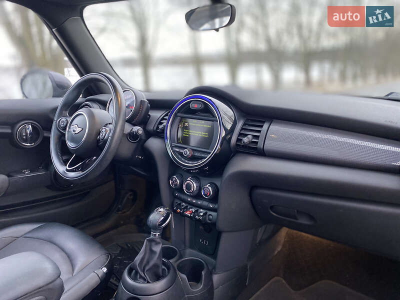 Хэтчбек MINI Hatch 2017 в Львове