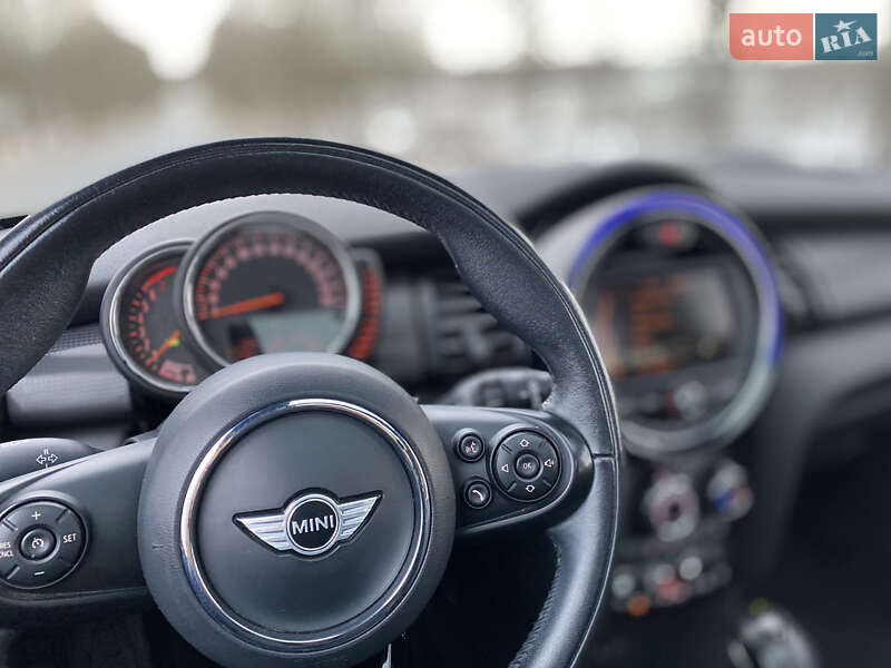 Хэтчбек MINI Hatch 2017 в Львове