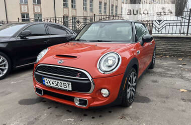 MINI Hatch  2018