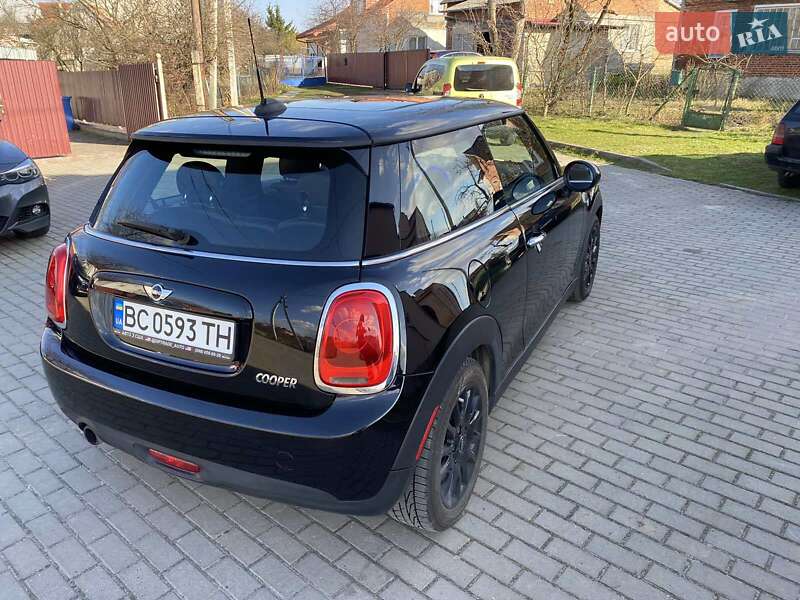 Хэтчбек MINI Hatch 2017 в Львове