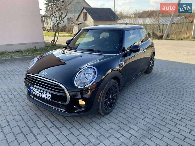 Хэтчбек MINI Hatch 2017 в Львове