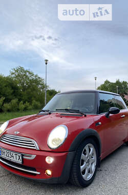 MINI Hatch  2005