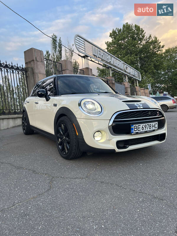 MINI Hatch 2015