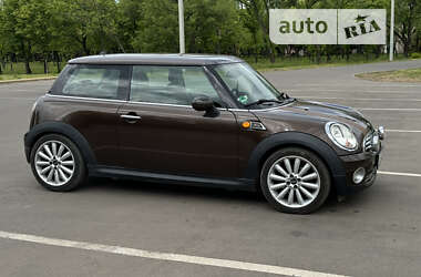 Хетчбек MINI Hatch 2009 в Чернівцях