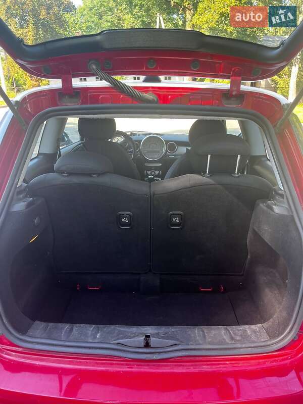 Хэтчбек MINI Hatch 2007 в Львове