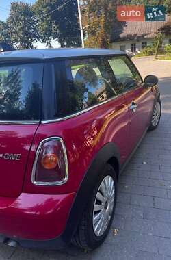 Хэтчбек MINI Hatch 2007 в Львове