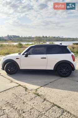MINI Hatch  2014