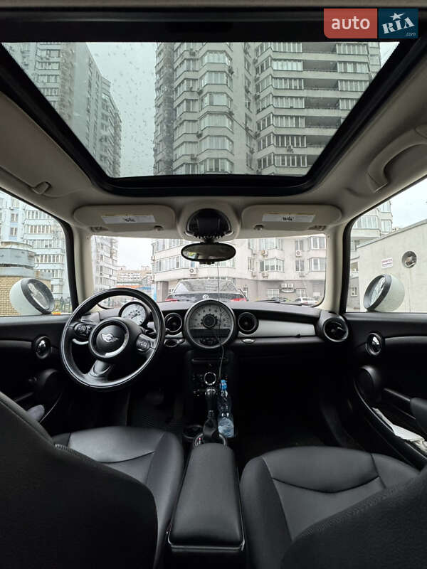 Хетчбек MINI Hatch 2013 в Києві