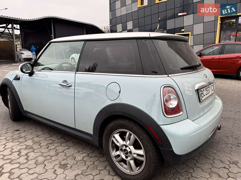Хетчбек MINI Hatch 2013 в Києві