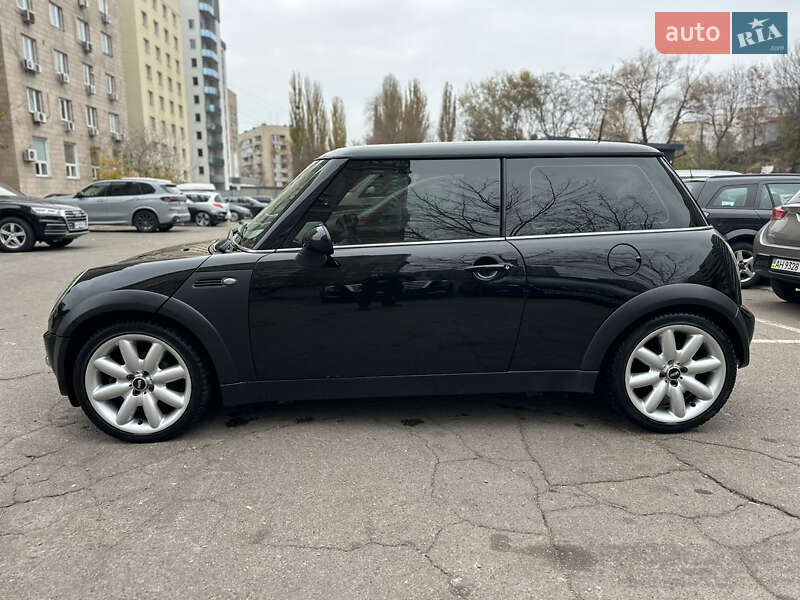 Хетчбек MINI Hatch 2002 в Києві