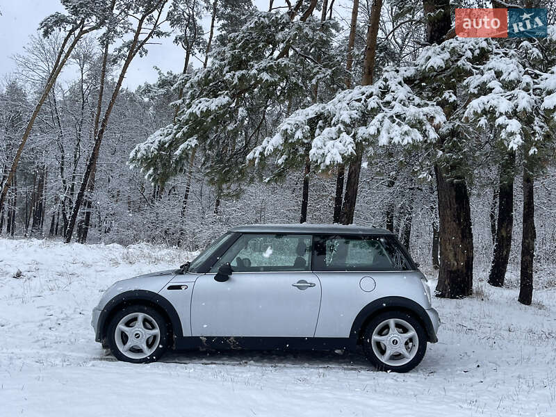 MINI Hatch 2003