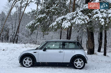 MINI Hatch  2003