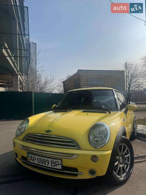 Хетчбек MINI Hatch 2005 в Києві фото Хетчбек MINI Hatch 2005 в Києві