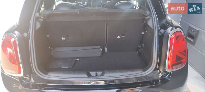 Хетчбек MINI Hatch 2016 в Києві