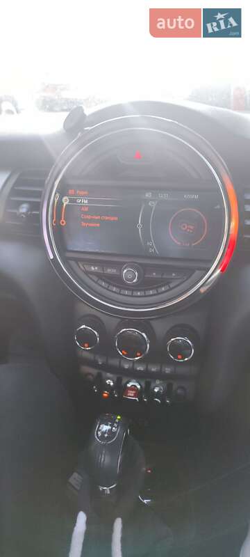 Хетчбек MINI Hatch 2016 в Києві