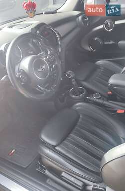Хетчбек MINI Hatch 2016 в Києві