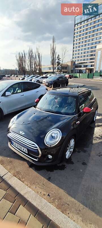 Хетчбек MINI Hatch 2016 в Києві