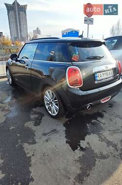Хетчбек MINI Hatch 2016 в Києві