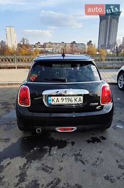 Хетчбек MINI Hatch 2016 в Києві