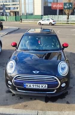 Хетчбек MINI Hatch 2016 в Києві