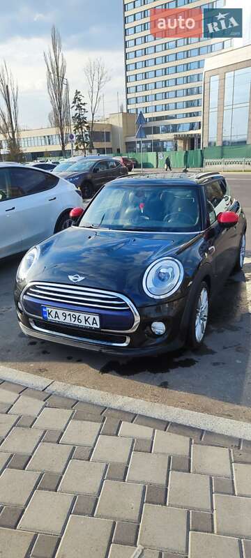 Хетчбек MINI Hatch 2016 в Києві