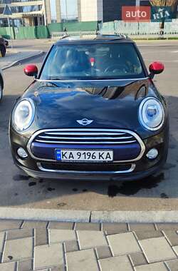 Хетчбек MINI Hatch 2016 в Києві