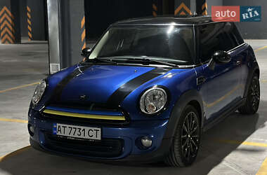 MINI Hatch  2012