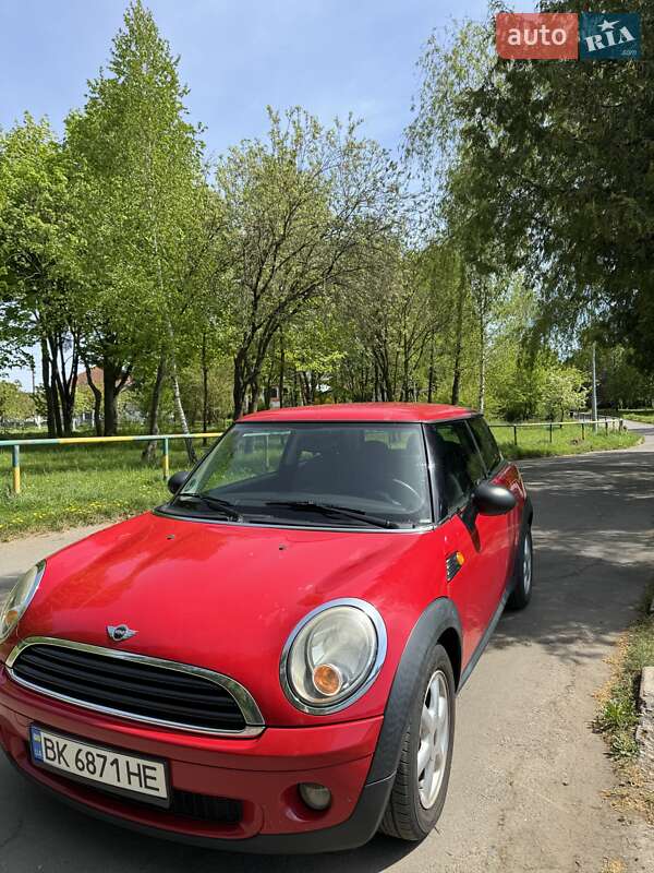 Хэтчбек MINI Hatch 2009 в Ровно