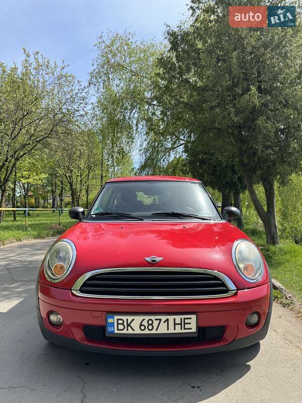 Хэтчбек MINI Hatch 2009 в Ровно