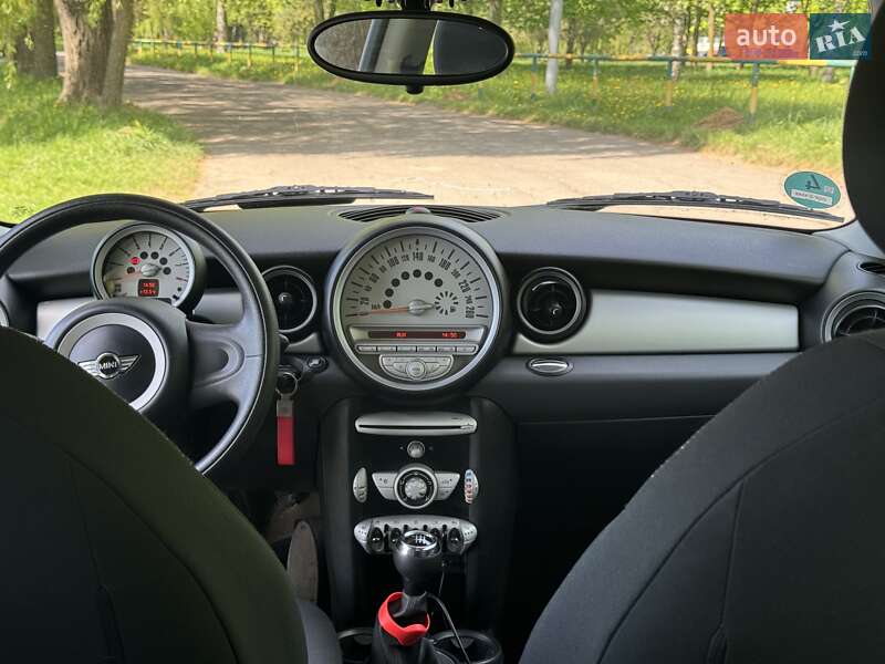 Хэтчбек MINI Hatch 2009 в Ровно