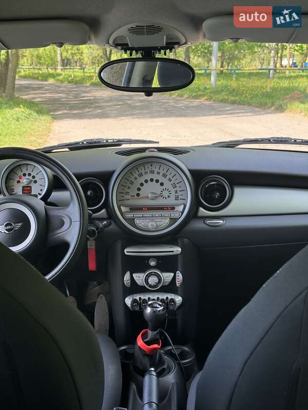 Хэтчбек MINI Hatch 2009 в Ровно