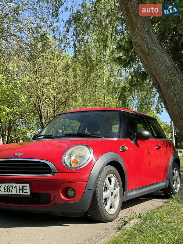 Хэтчбек MINI Hatch 2009 в Ровно