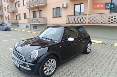 MINI Hatch 2004
