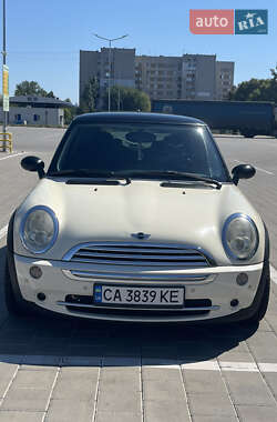 MINI Hatch  2005