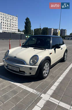MINI Hatch  2005